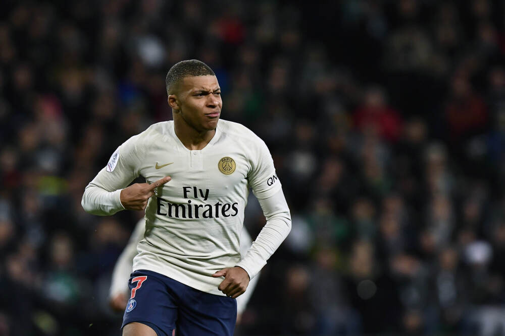 前11个月全国社会物流总额同比增长5.0%